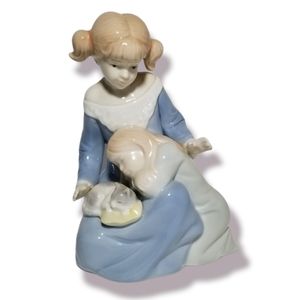 1991 PARQUET Fine Porcelain Collection (Moments Tendres) Figurine #64631
